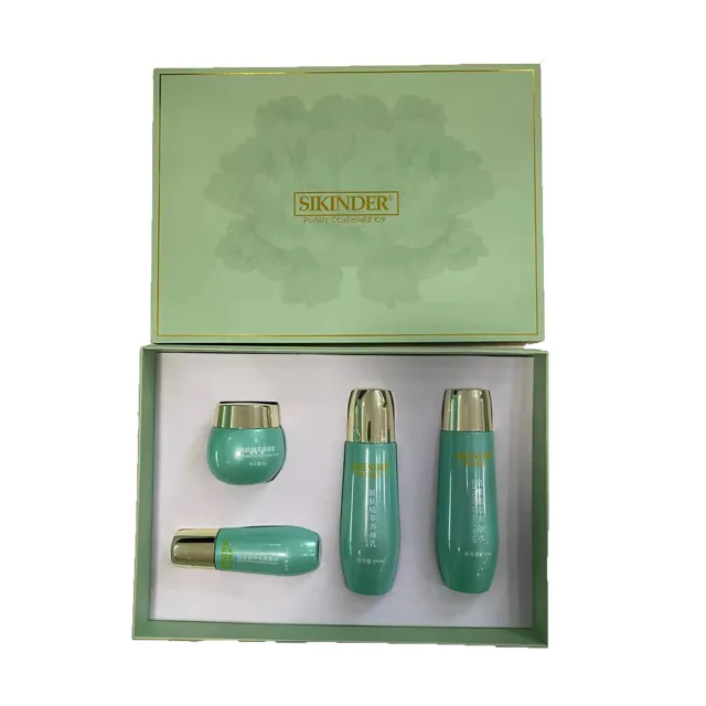 OEM Manufacturer's Luxurious Soothing Beauty Skincare Kit Dry Skin Vitamin C Hyaluronic Acid Herbal Ingredients Face Acne Care