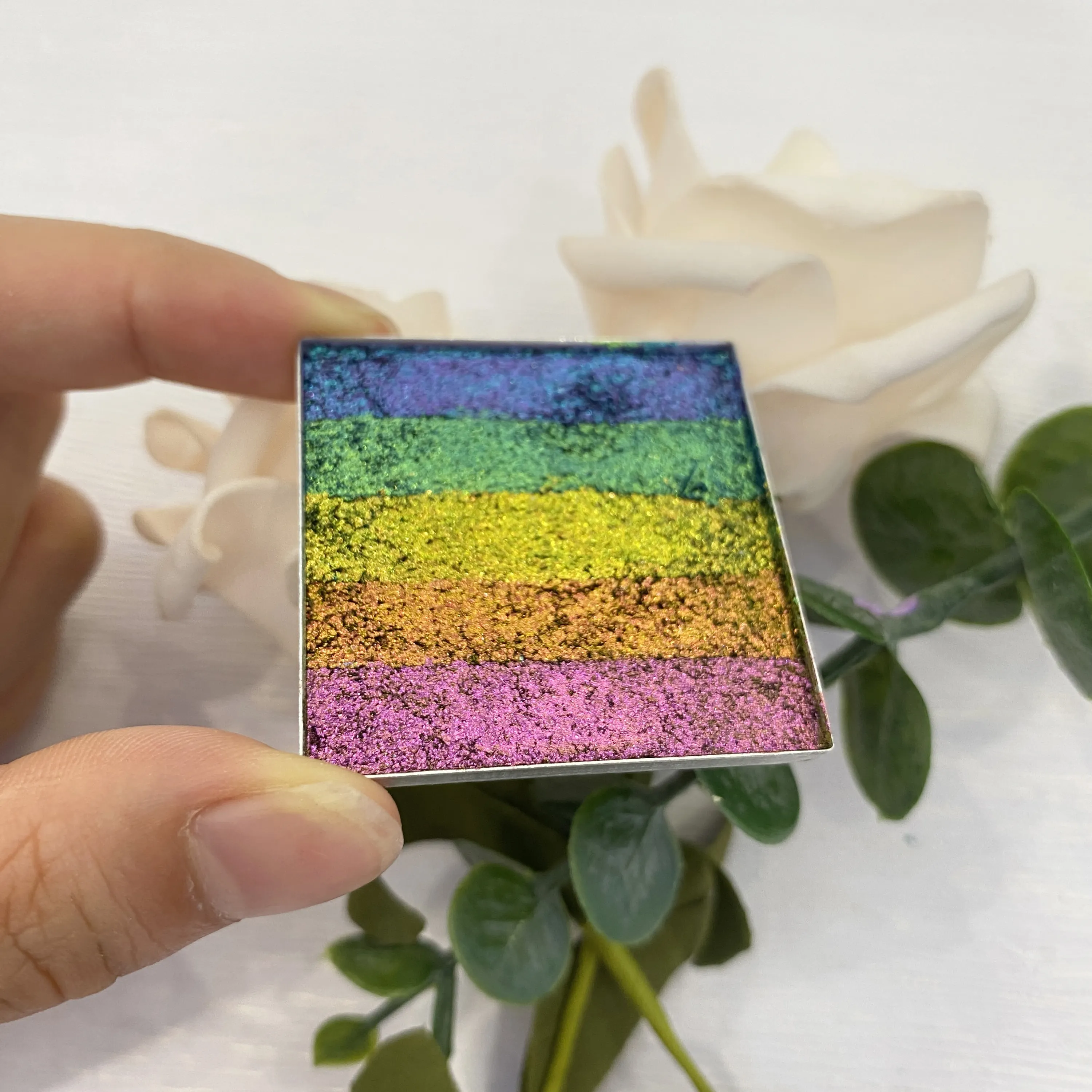 Rainbow Metallic Luminous Dark Eyeshadow Palette OEM Cosmetics Manufacturers Long Lasting Shimmer Eye Makeup Palette