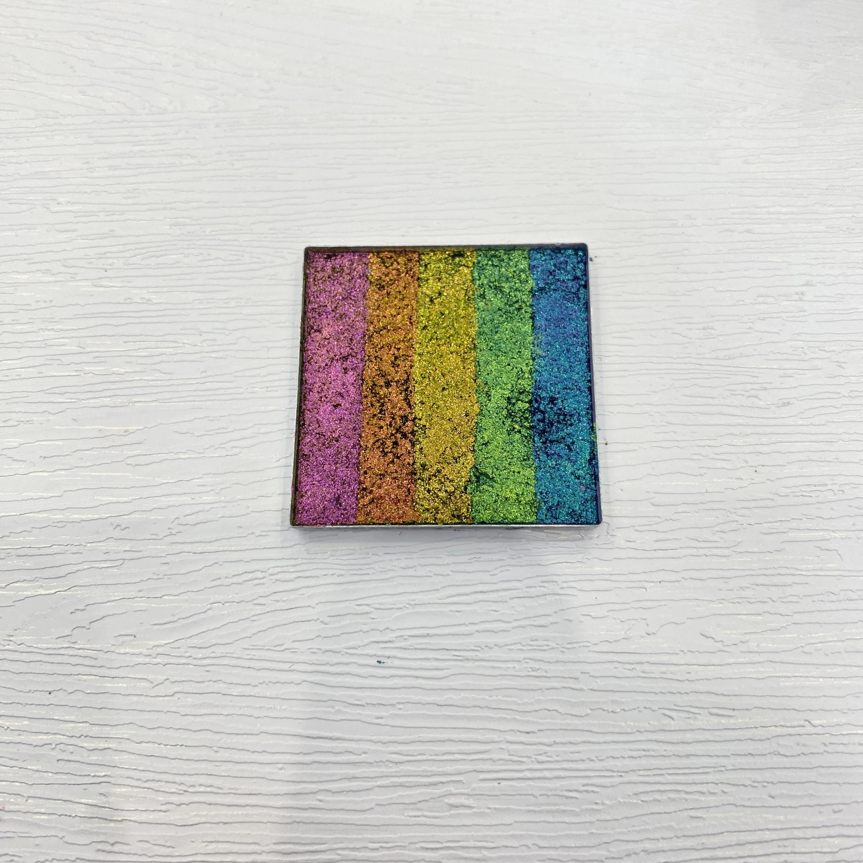 Rainbow Metallic Luminous Dark Eyeshadow Palette OEM Cosmetics Manufacturers Long Lasting Shimmer Eye Makeup Palette