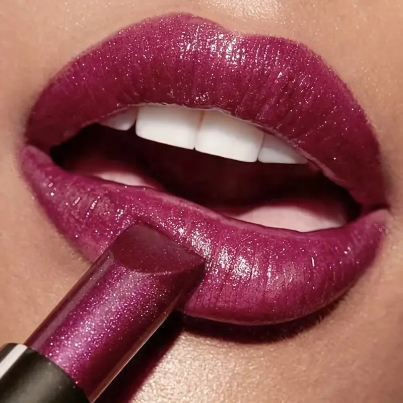 Custom Luxury Fashion Lipstick OEM Private Label High Quality Waterproof Long Lasting Moisturizing Metal Lipstick