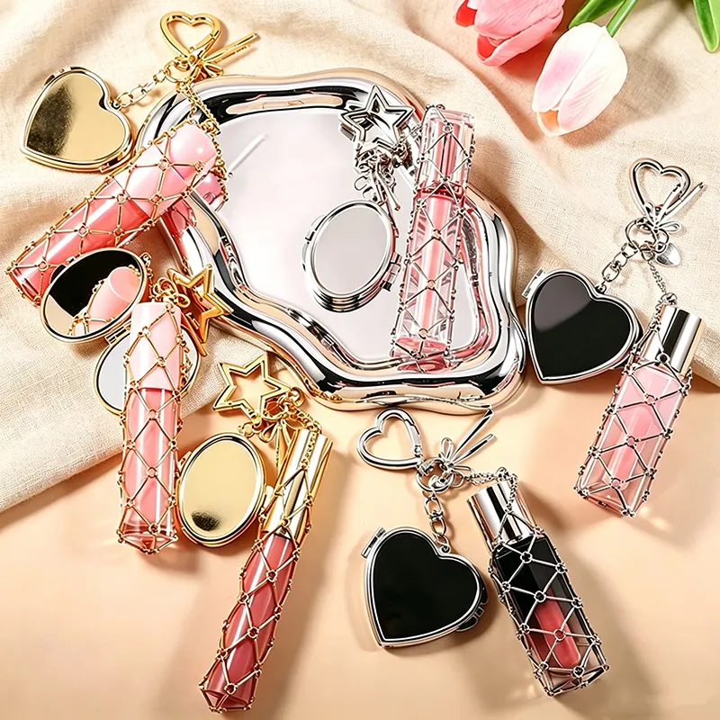 Wholesale Vegan Hyaluronic Acid Non Sticky Glossy Lip Gloss Customized Cute Keychain Hydrating Plumping Lipgloss for Girls